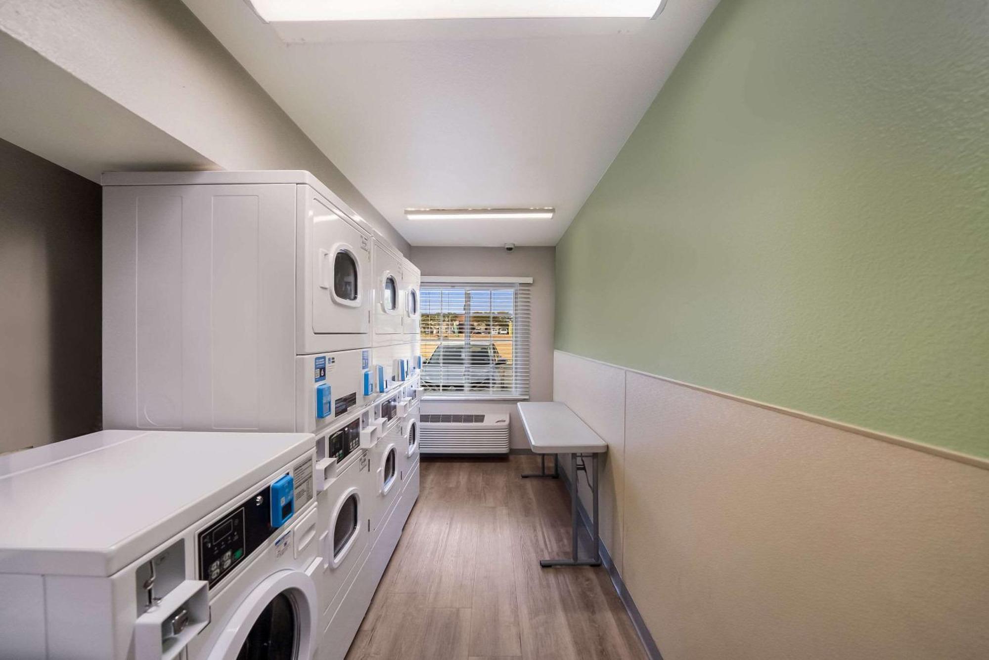 Woodspring Suites Fort Worth Fossil Creek Экстерьер фото